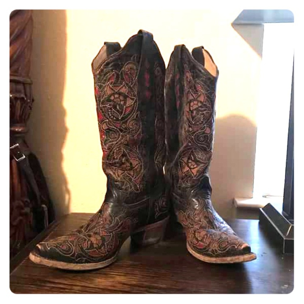 Women’s corral boots